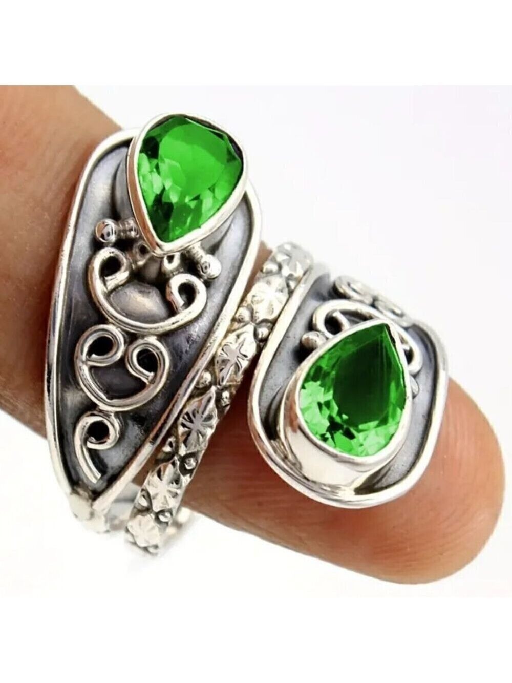 Boho and Bling Faux Peridot Spoon Ring (green) #1321